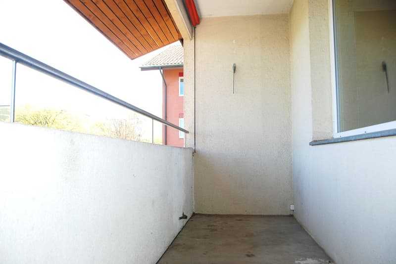 Spannende 3.5 Zimmer Eigentumswohnung mit Balkon und Garage in Moosseedorf (14)