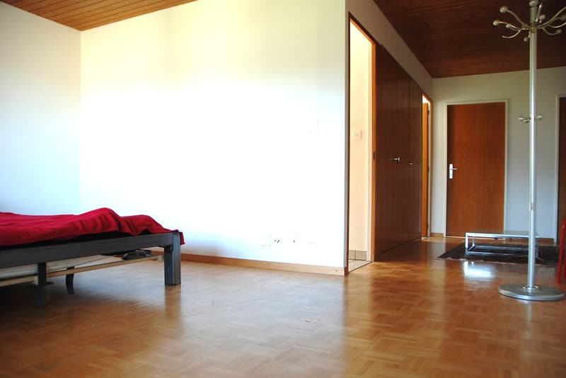 Spannende 3.5 Zimmer Eigentumswohnung mit Balkon und Garage in Moosseedorf (8)