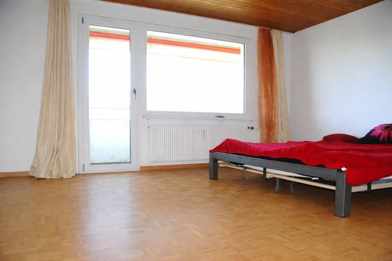 Spannende 3.5 Zimmer Eigentumswohnung mit Balkon und Garage in Moosseedorf (9)