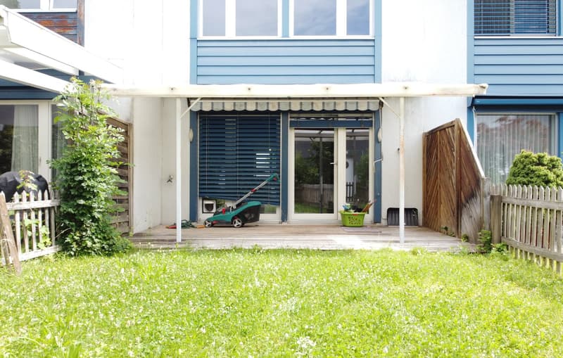 5.5 Zimmer Reihen-Einfamilienhaus an bester Wohnlage in Kirchberg - perfekt für eine Familie! (2)