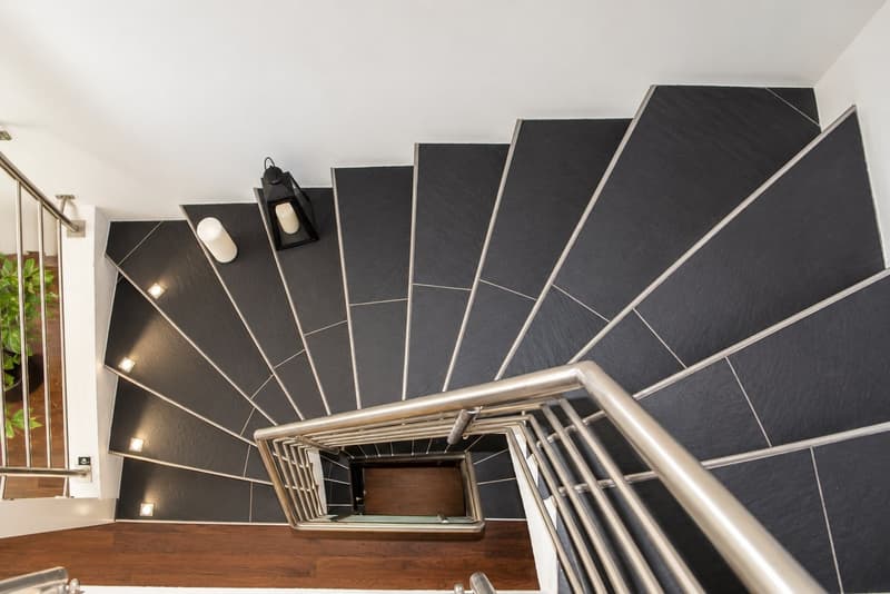 Modernes, familienfreundliches 5.5 Zimmer Doppeleinfamilienhaus auf dem Gyrisberg in Burgdorf (15)