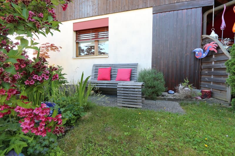 Ein freundliches 5.5-Zimmer-Haus mit Hobbyraum, Garage und idyllischer Umgebung (8)
