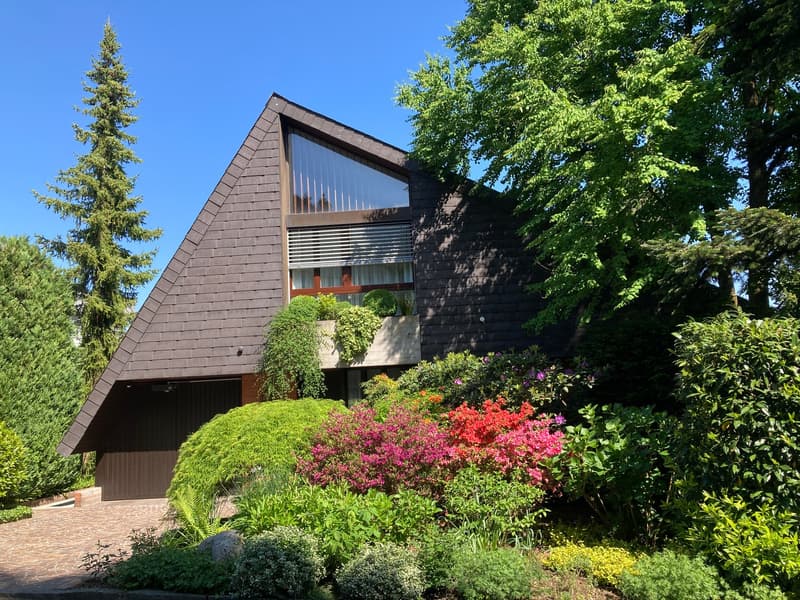 Charmantes 4.5-Zimmer-Einfamilienhaus in Oberwil (15)