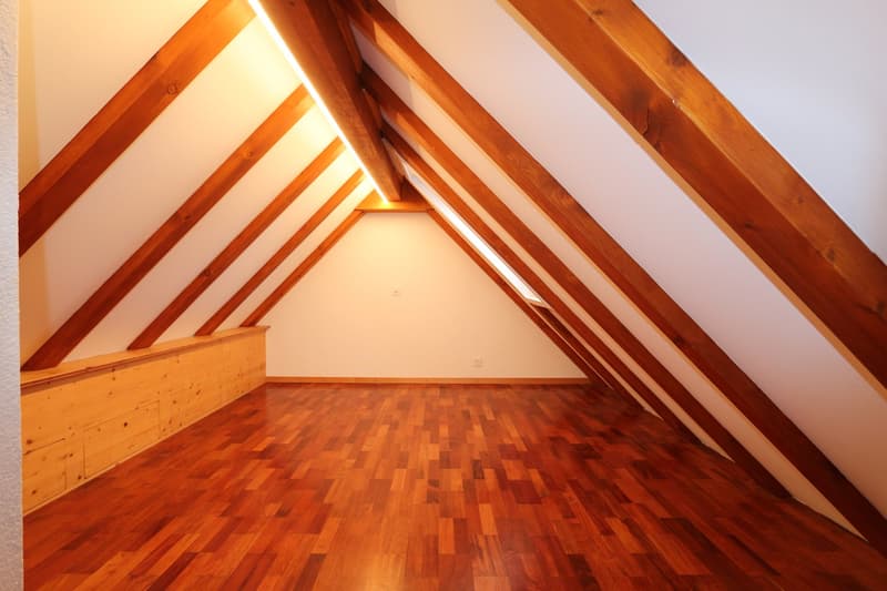 2.5-ZIMMER-DACHWOHNUNG MIT GALERIE (11)