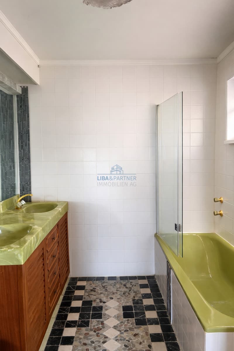 Badezimmer / Bathroom
