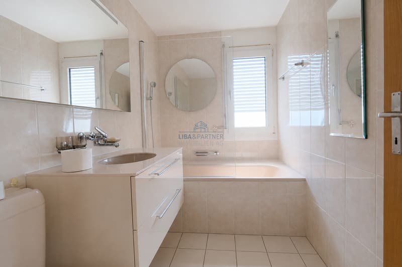 Badezimmer / Bathroom