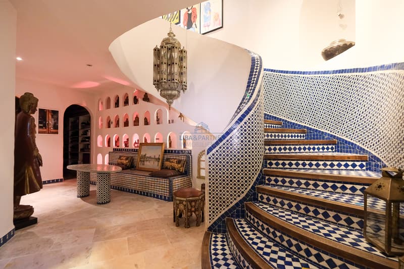 Treppe Erdgeschoss / Staircase first floor