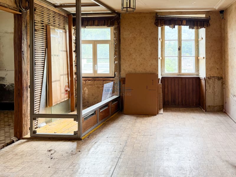 Zimmer Strassenseite  / Room street side