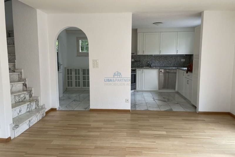Essbereich / Dining Area