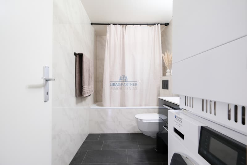 Badezimmer / Bathroom