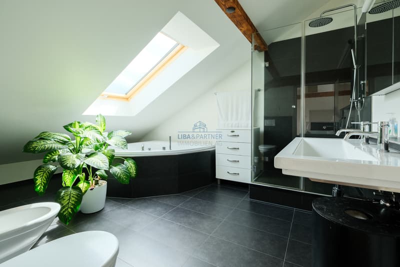Badezimmer Dachgeschoss / Attic Bathroom