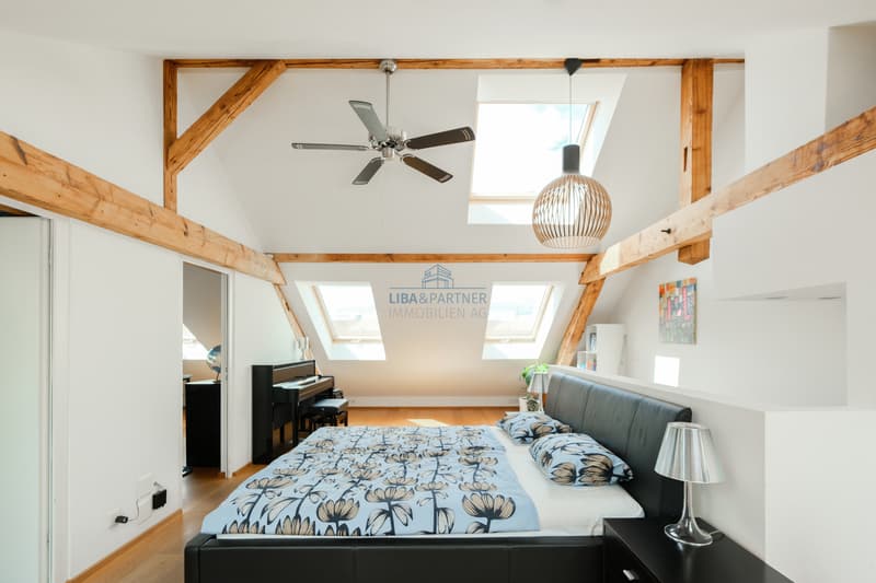 Zimmer Dachgeschoss / Attic Room