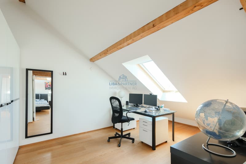Zimmer Dachgeschoss / Attic Room