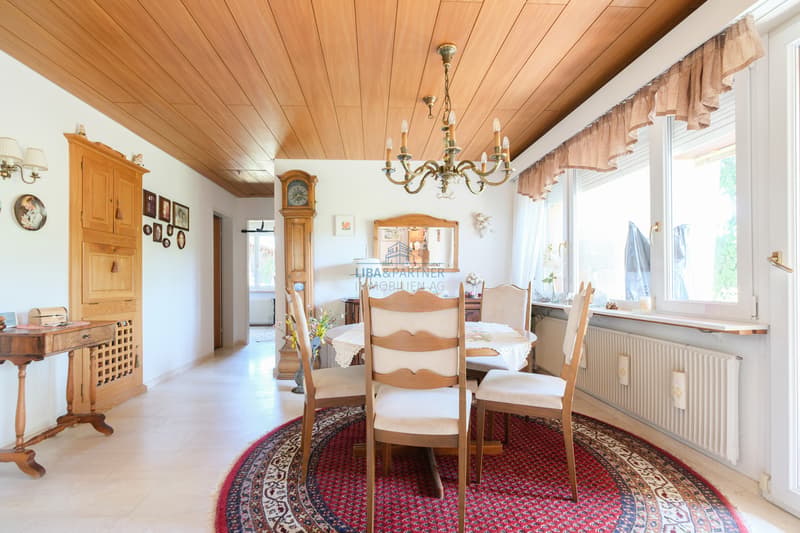 Esszimmer / Dining room