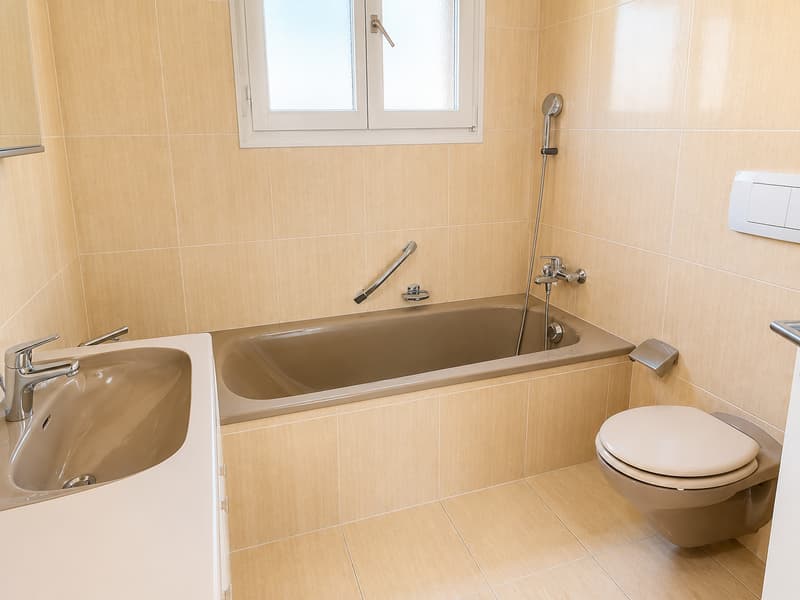 Affittiamo appartamento duplex 6.5 locali con grande balcone (8)