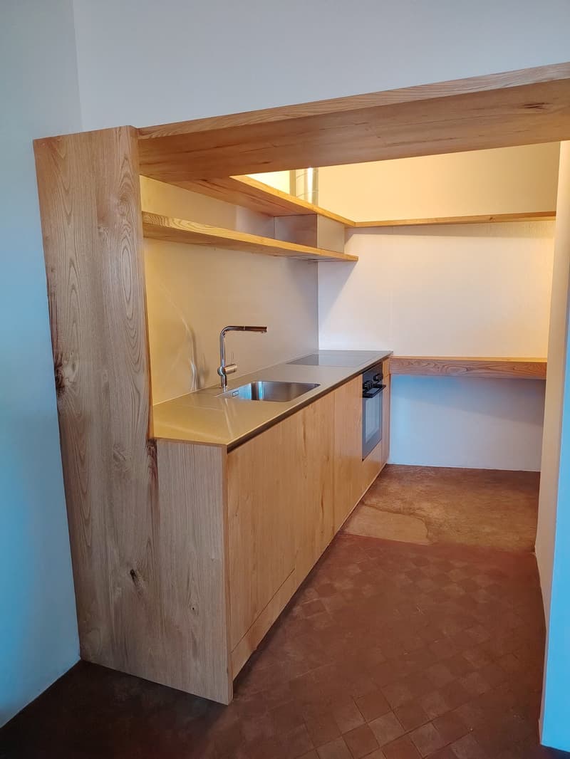 Casa ticinese nel nucleo di Mugena (3)
