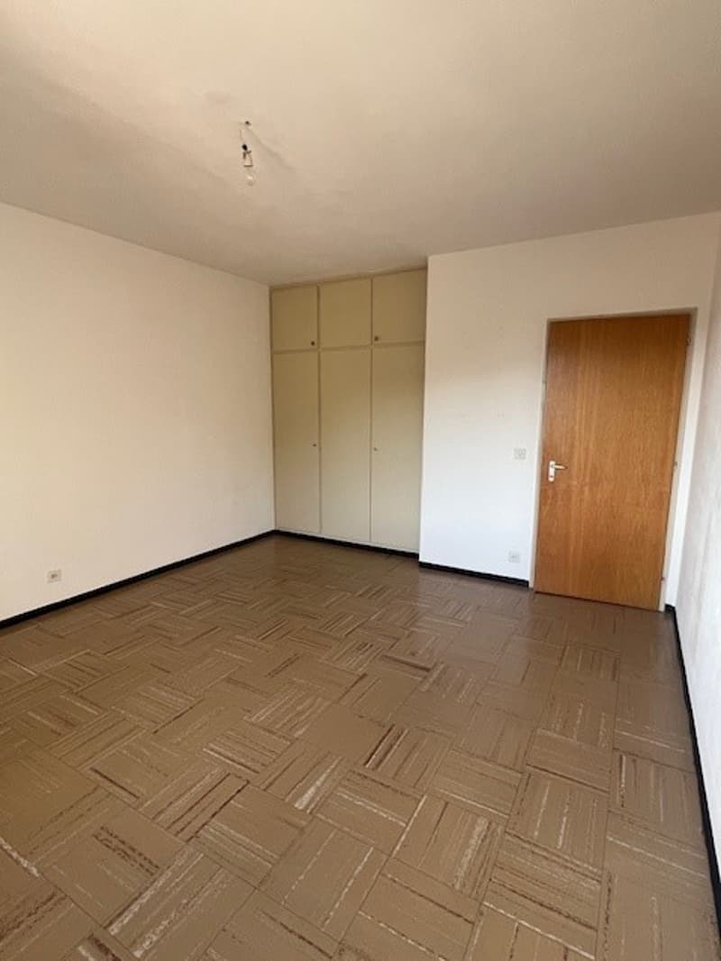 Appartamento 3 locali - possibilità di assumere le mansioni di portineria (8)