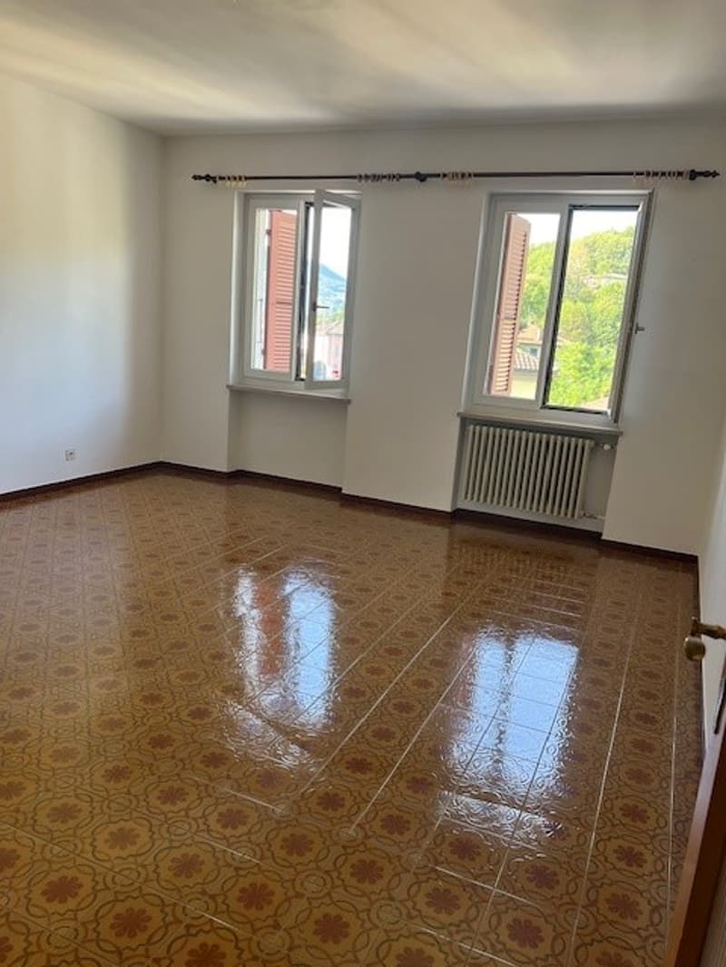 Appartamento 3 locali - possibilità di assumere le mansioni di portineria (5)