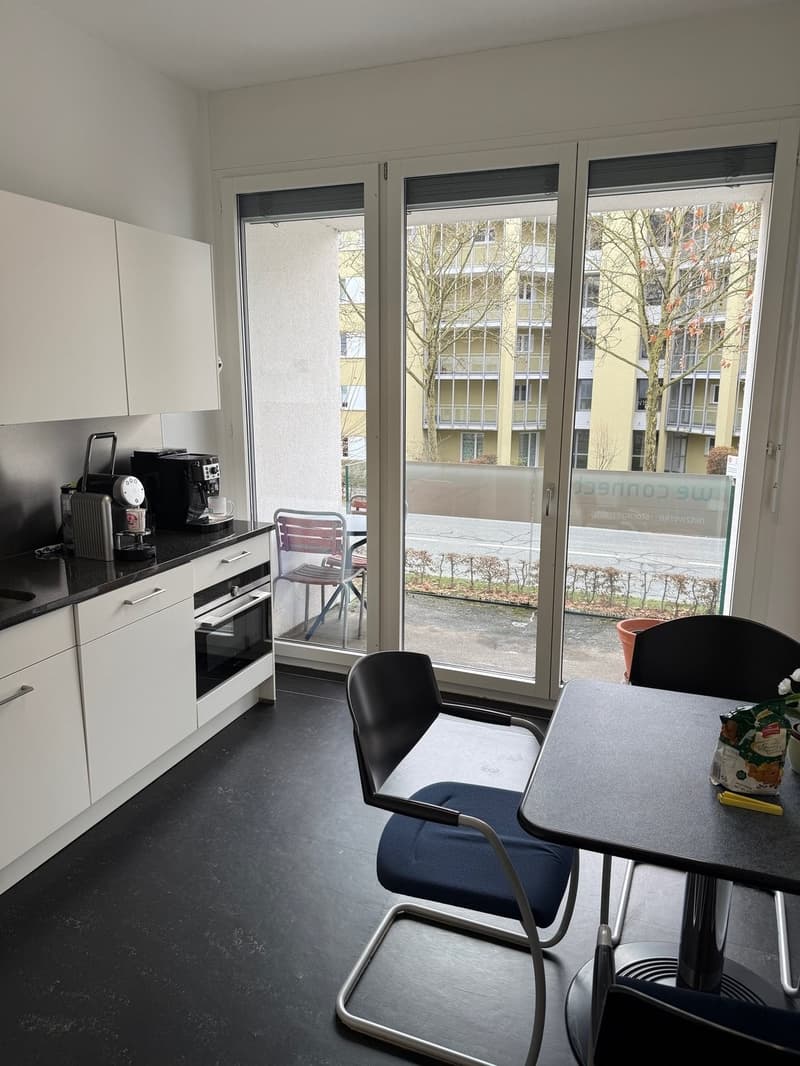 17511_Küche_Balkon