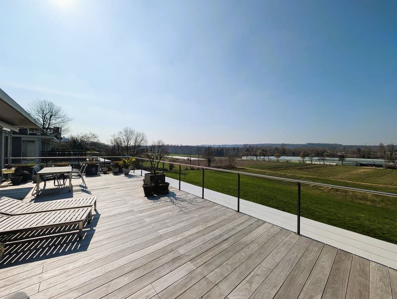 Terrasse und Aussicht