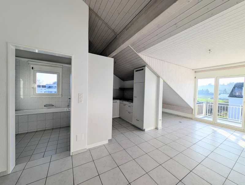 Attraktive 3.5 Zimmer Dachwohnung mit Weitblick. Ideales Anlageobjekt (5)