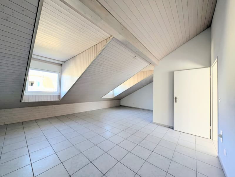 Attraktive 3.5 Zimmer Dachwohnung mit Weitblick. Ideales Anlageobjekt (9)