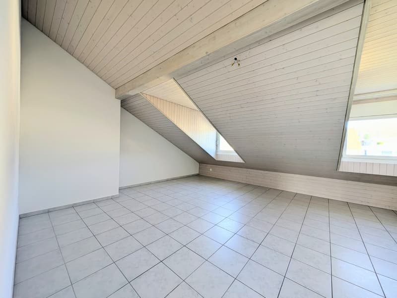 Attraktive 3.5 Zimmer Dachwohnung mit Weitblick. Ideales Anlageobjekt (8)