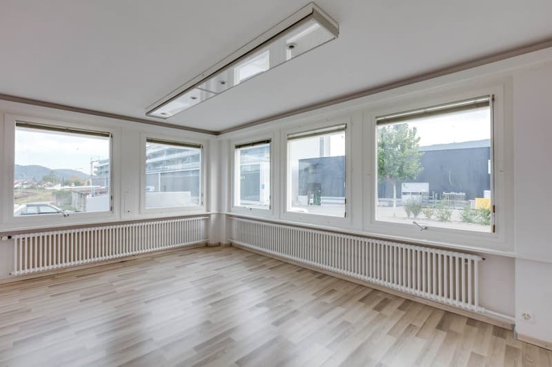 Büro EG