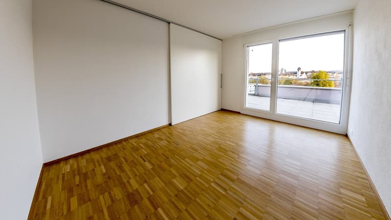 Zimmer mit Schiebetüre
