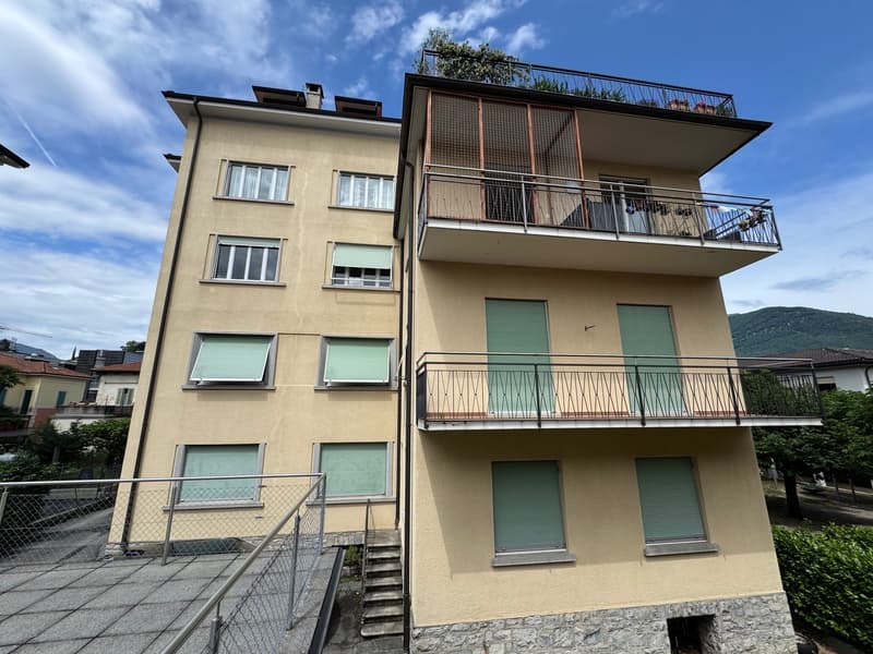 AFFITTASI 5.5 LOCALI RISTRUTTURATO A MASSAGNO (2)
