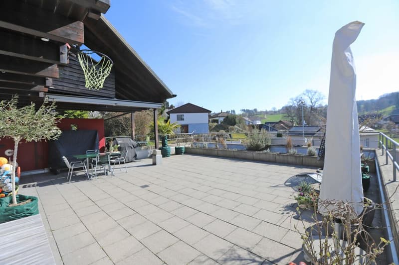 Wohnen & Vermieten: Einfamilienhaus mit Einliegerwohnung und Wintergarten (3)