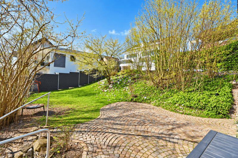 Wohnen & Vermieten: Einfamilienhaus mit Einliegerwohnung und Wintergarten (11)
