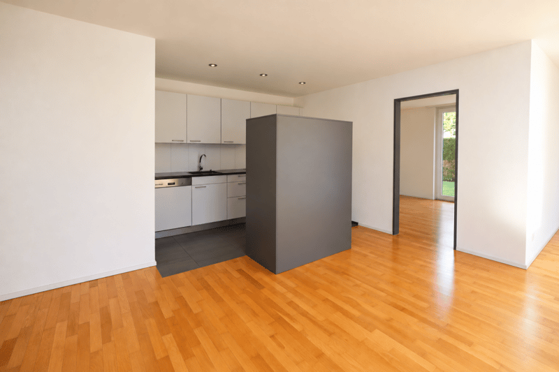 Helle 3.5-Zimmer-Wohnung im Erdgeschoss mit Gartensitzplatz! (3)