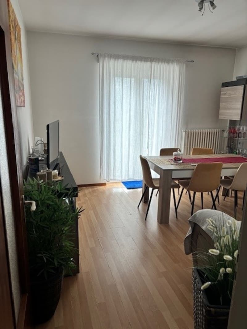 Appartamento di 3.5 locali al 3° piano nel centro di Biasca (3)