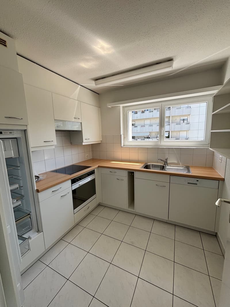 Teilsanierte 3.5-Zimmerwohnung an zentraler Lage in Goldach (2)