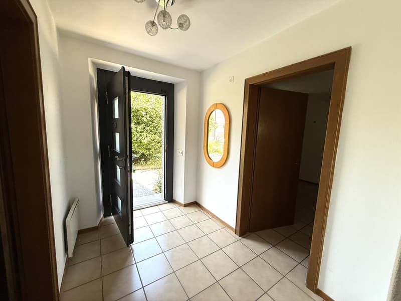 Casa bifamiliare 5.5 + 2.5 locali, zona pregiata, Giubiasco (7)