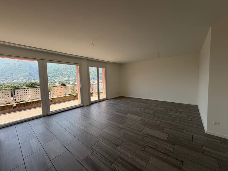 Luminoso appartamento di 4.5 locali con balcone a Bellinzona (5)