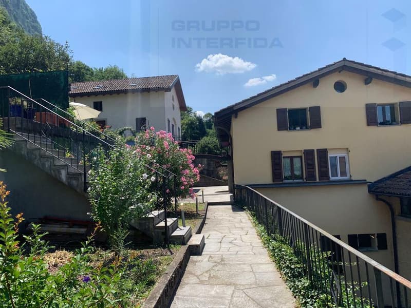 4 APPARTAMENTI 3.5 LOCALI (5)