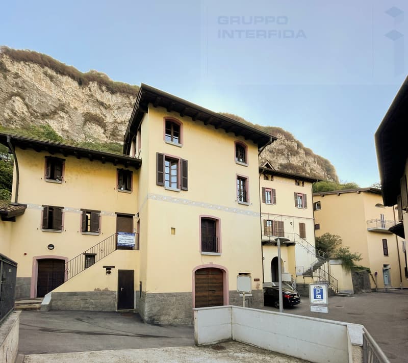 3 APPARTAMENTI DI  2.5 LOCALI (8)