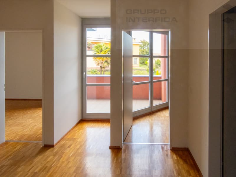 APPARTAMENTO 3.5 LOCALI CON DUE AMPIE TERRAZZE (6)