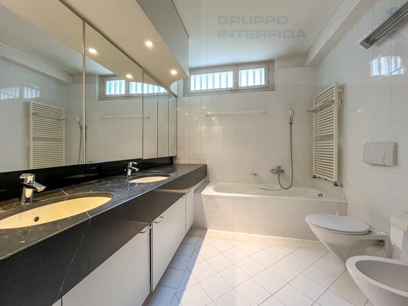 VILLA CONTEMPORANEA CON PISCINA (9)