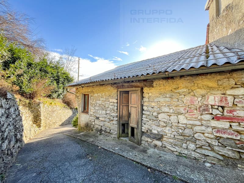 CASA DA RISTRUTTURARE (3)