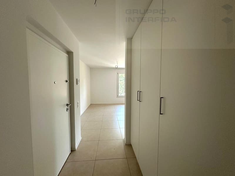 MODERNO 3.5 LOCALI ALL'ULTIMO PIANO CON DUE POSTI AUTO (2)