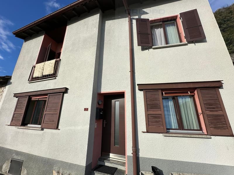 CASA UNIFAMILIARE A MUGGIO (2)