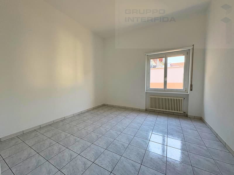 GRAZIOSO APPARTAMENTO DI 3.5 LOCALI (3)