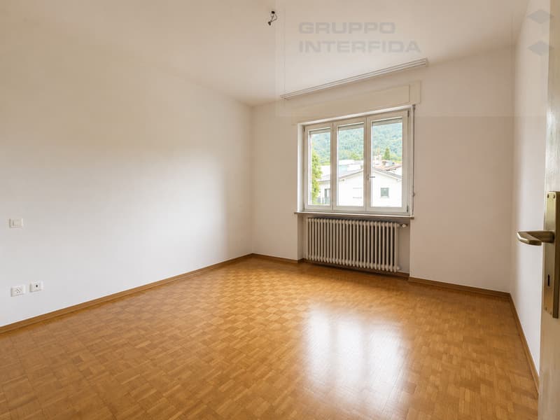 GRANDE CASA CON GIARDINO (9)