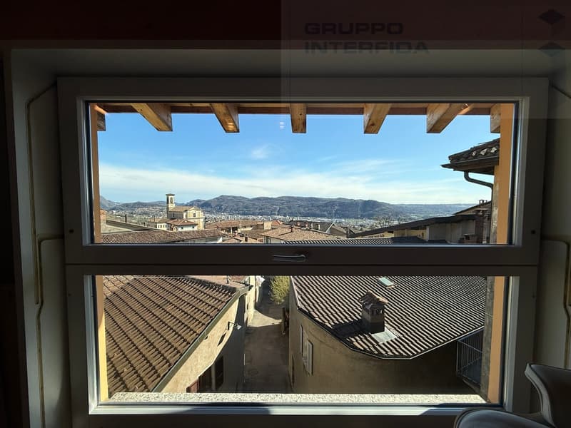 AFFASCINANTE CASA DI NUCLEO RISTRUTTURATA (10)