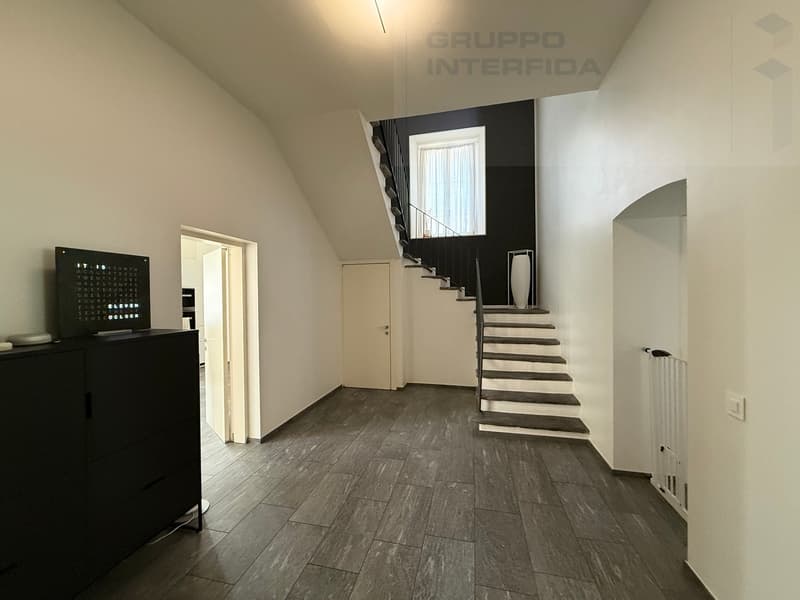 VILLA INDIPENDENTE CON GRANDE PARCO (7)