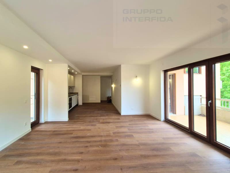 APPARTAMENTO 4.5 LOCALI IDEALE PER STUDENTI (1)