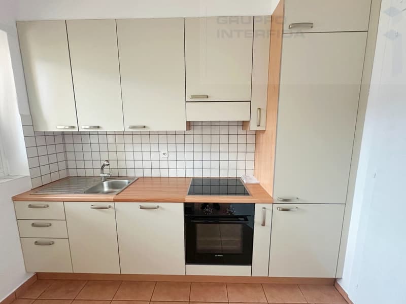 APPARTAMENTO 3.5 LOCALI CON BALCONE (2)